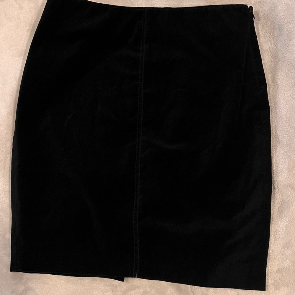 Black skirt